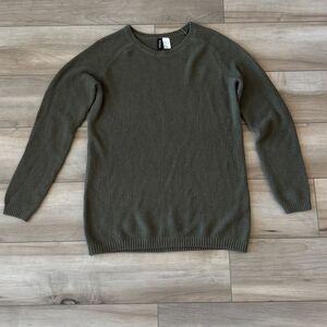 H&M Divided Pullover Olive Green Sweater Medium